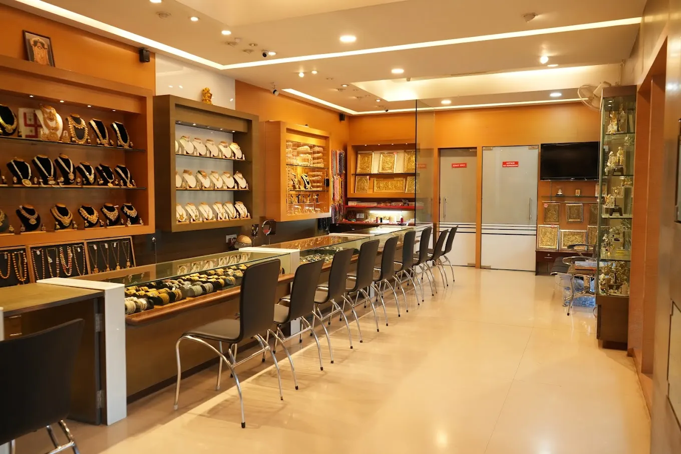 Narayana Pearls Gems & Jewels
